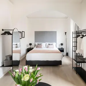 Easylife - In Porta Venezia Hotel